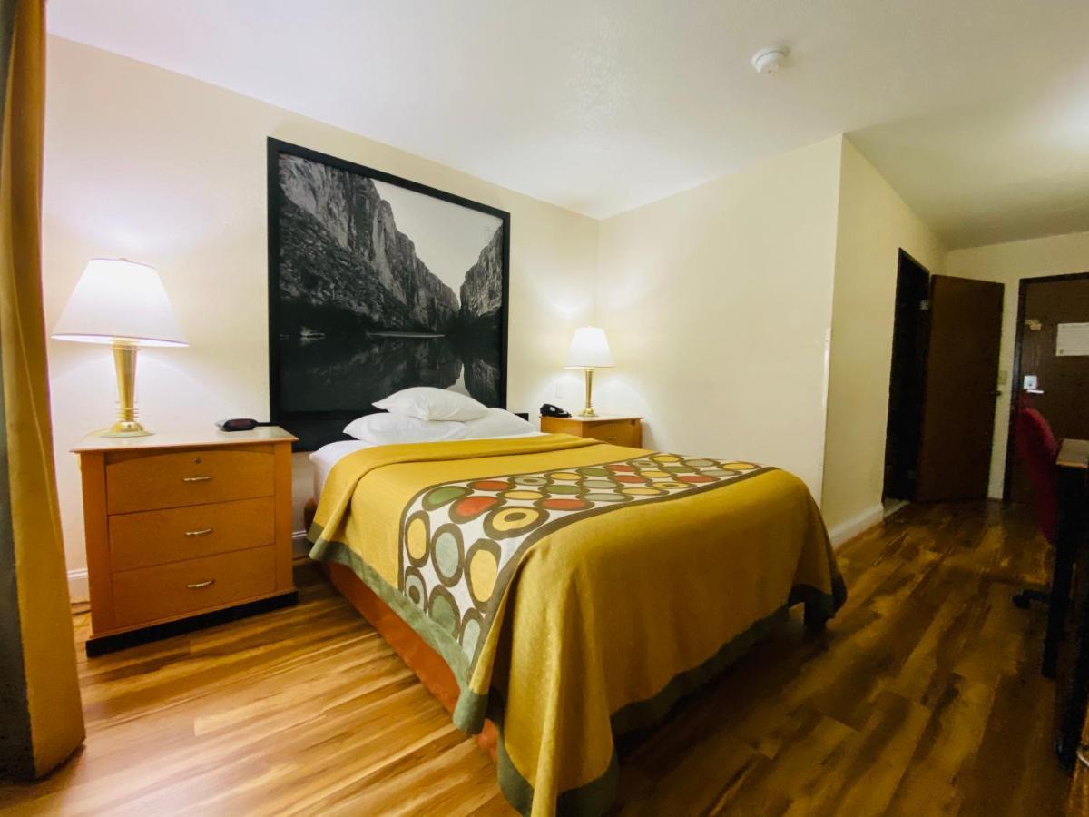 Super 8 By Wyndham Anderson/Clemson Area Motel Luaran gambar